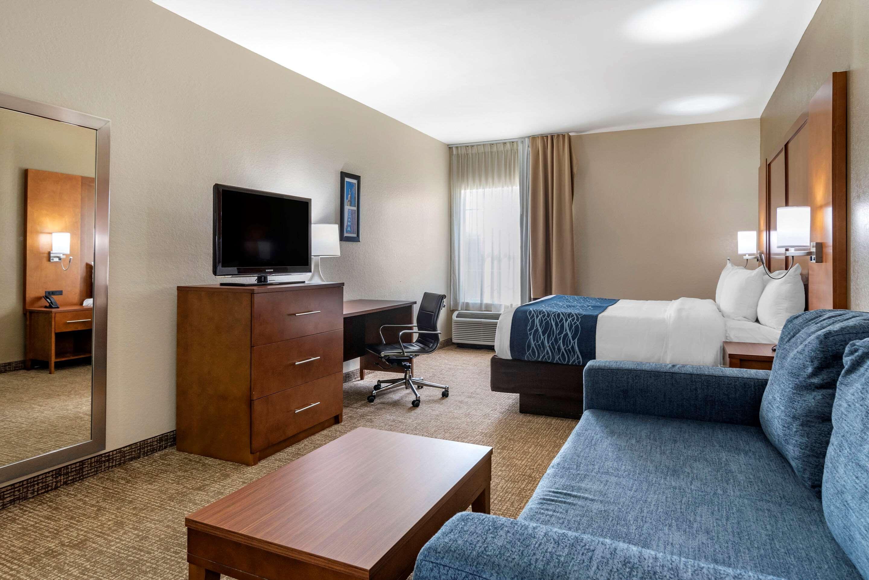 Comfort Inn Birmingham - Irondale Exterior photo