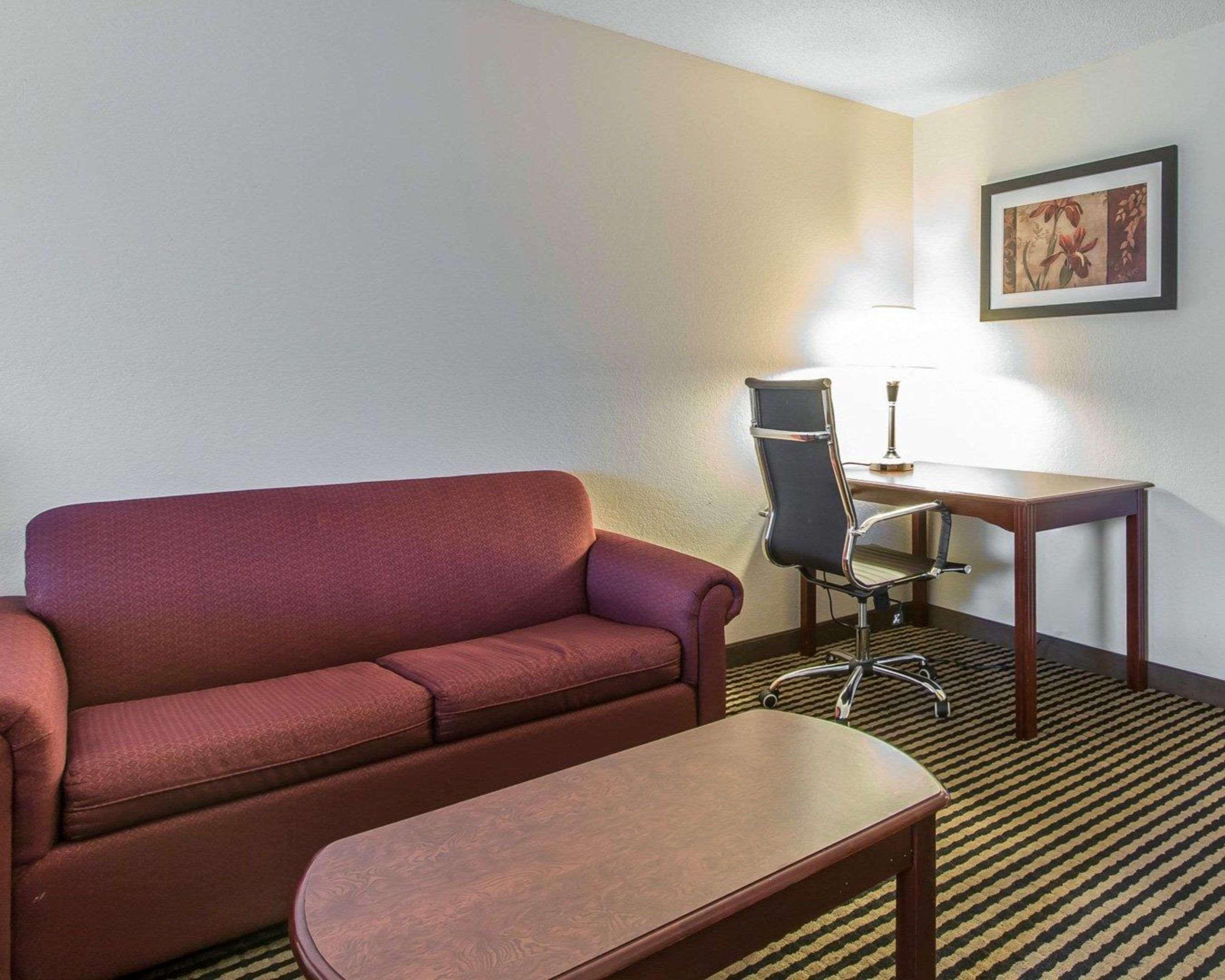 Comfort Inn Birmingham - Irondale Exterior photo