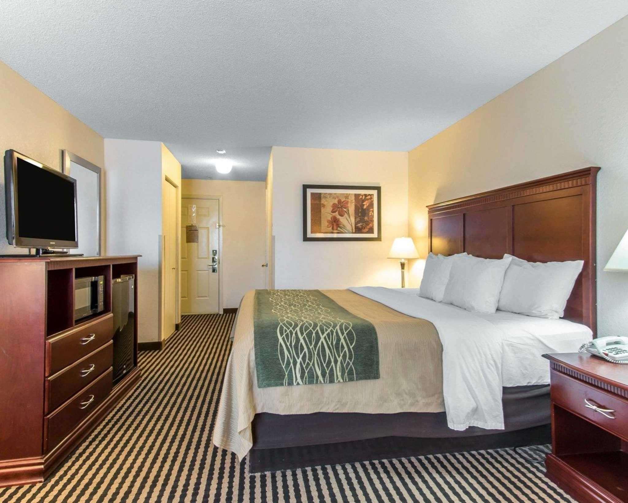 Comfort Inn Birmingham - Irondale Exterior photo