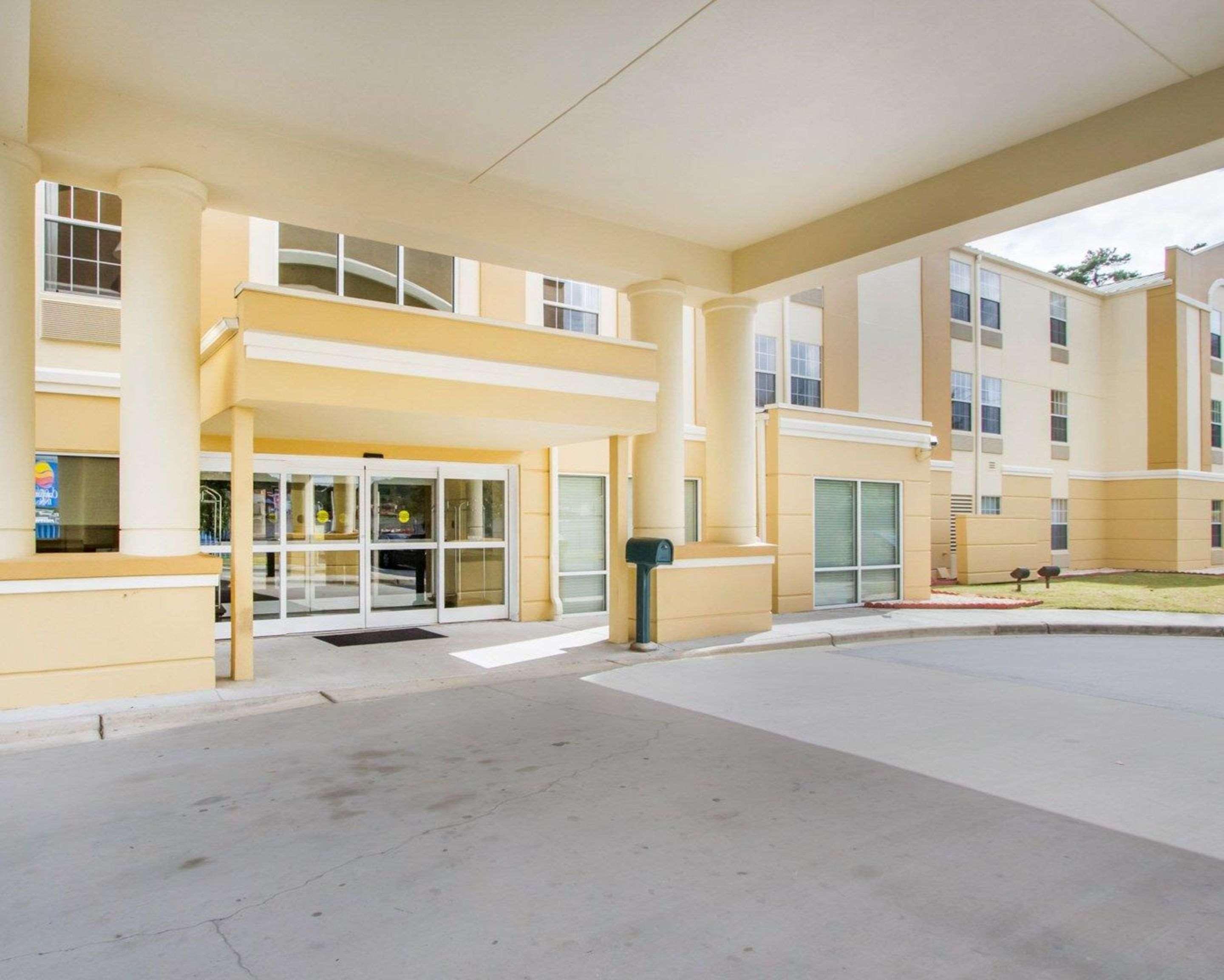 Comfort Inn Birmingham - Irondale Exterior photo