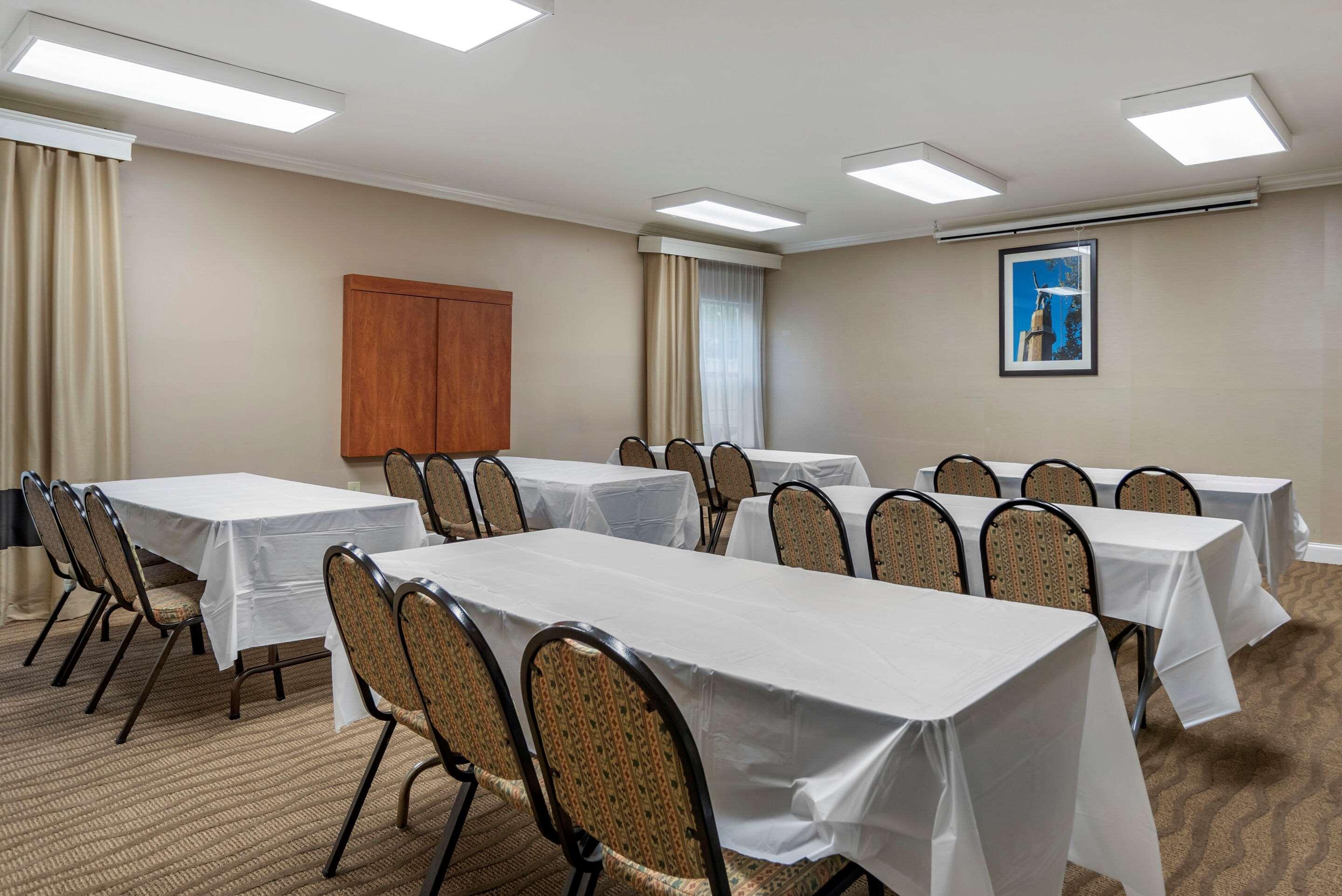 Comfort Inn Birmingham - Irondale Exterior photo